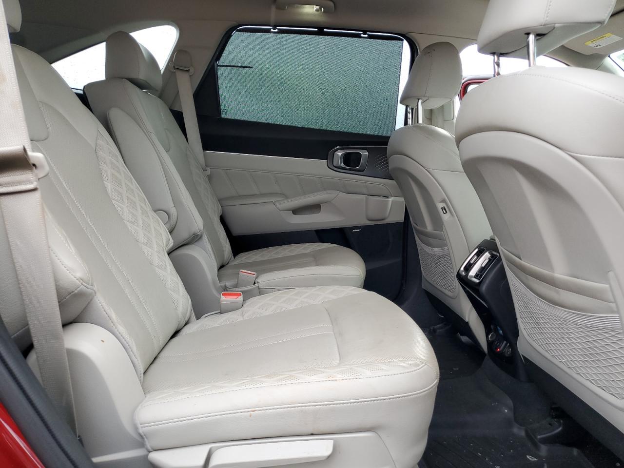 2023 Kia Sorento - Image 11