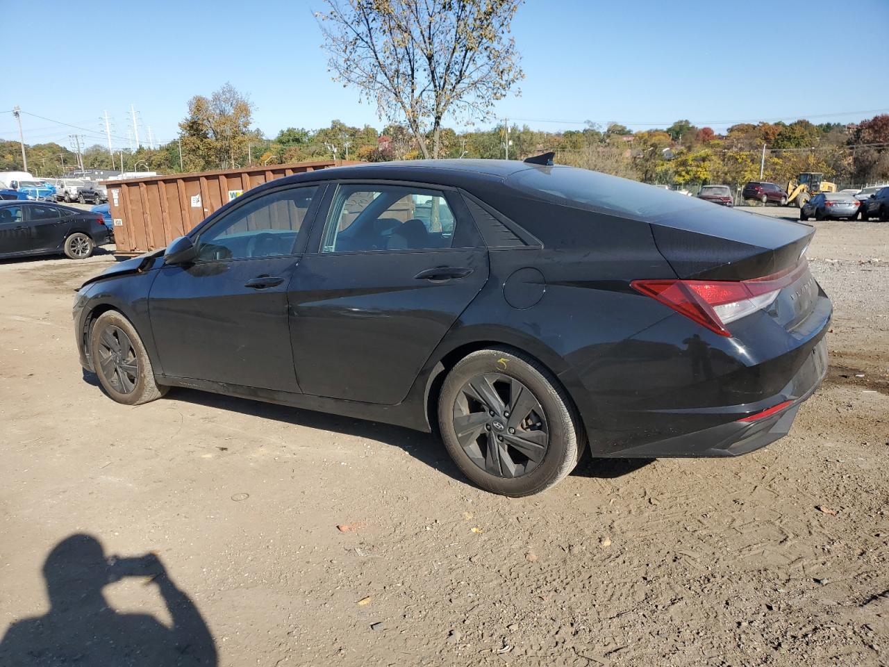 2023 Hyundai Elantra - Image 2