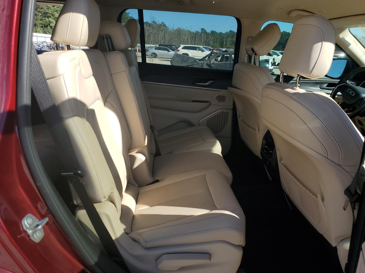 2021 Jeep Grand Cherokee - Image 11