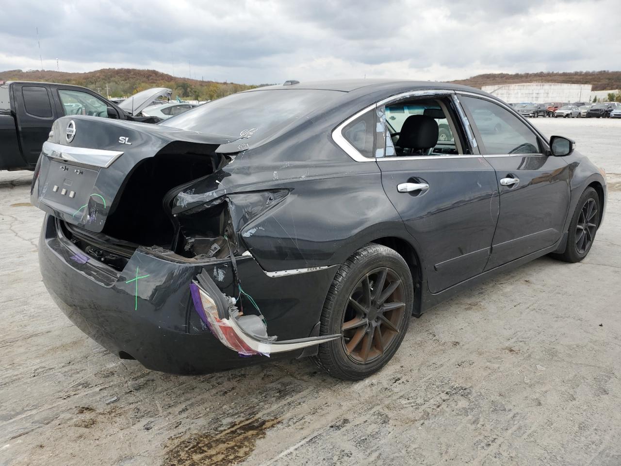 2015 Nissan Altima - Image 3