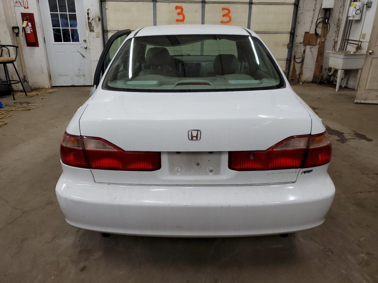 1998 Honda Accord Ex VIN: 1HGCG1653WA009216 Lot: 77259474