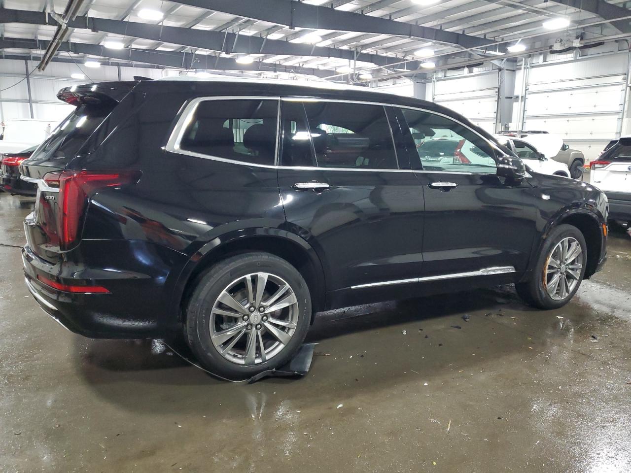 2021 Cadillac XT6 - Image 3