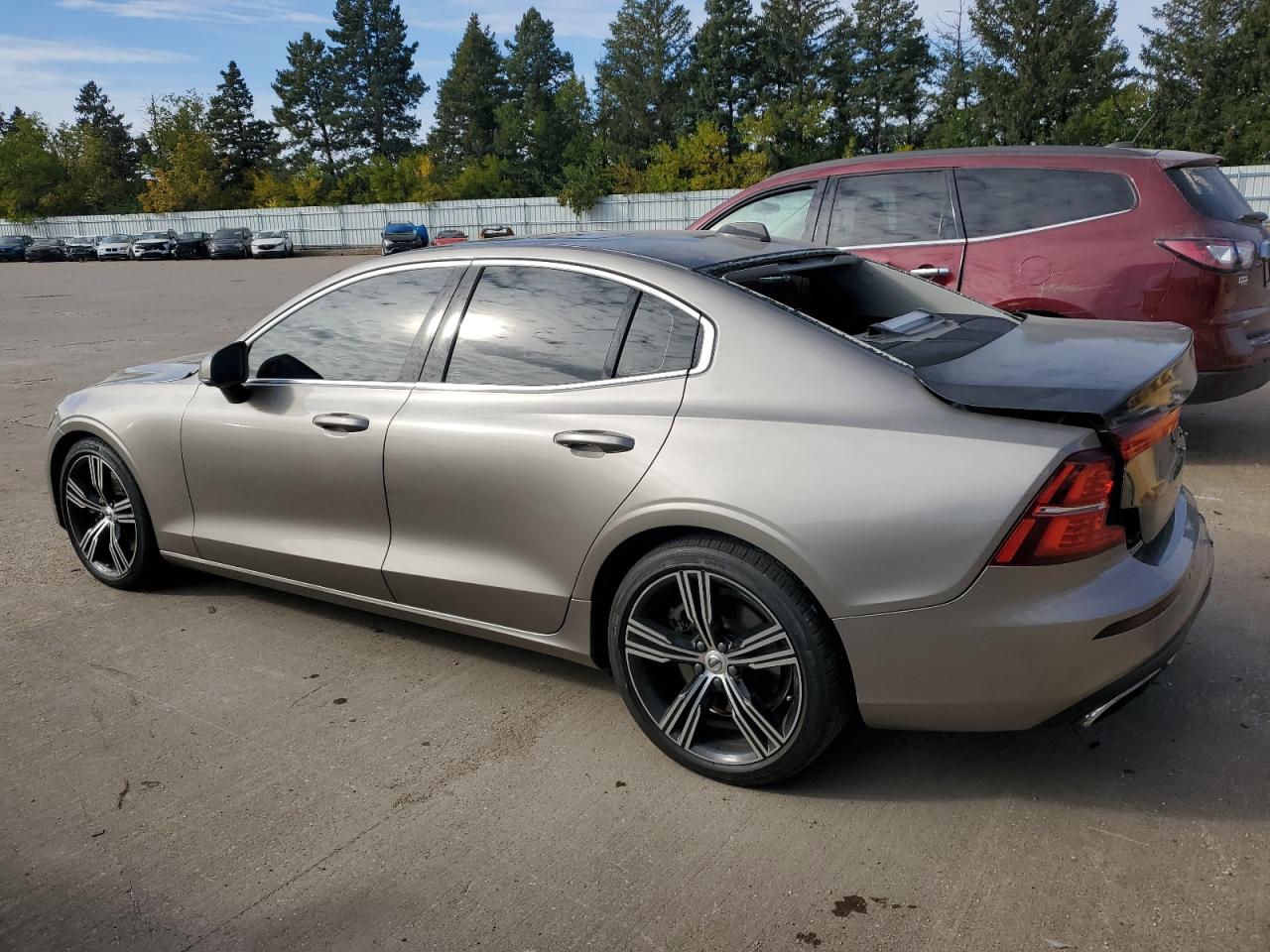 2019 Volvo S60 - Image 2