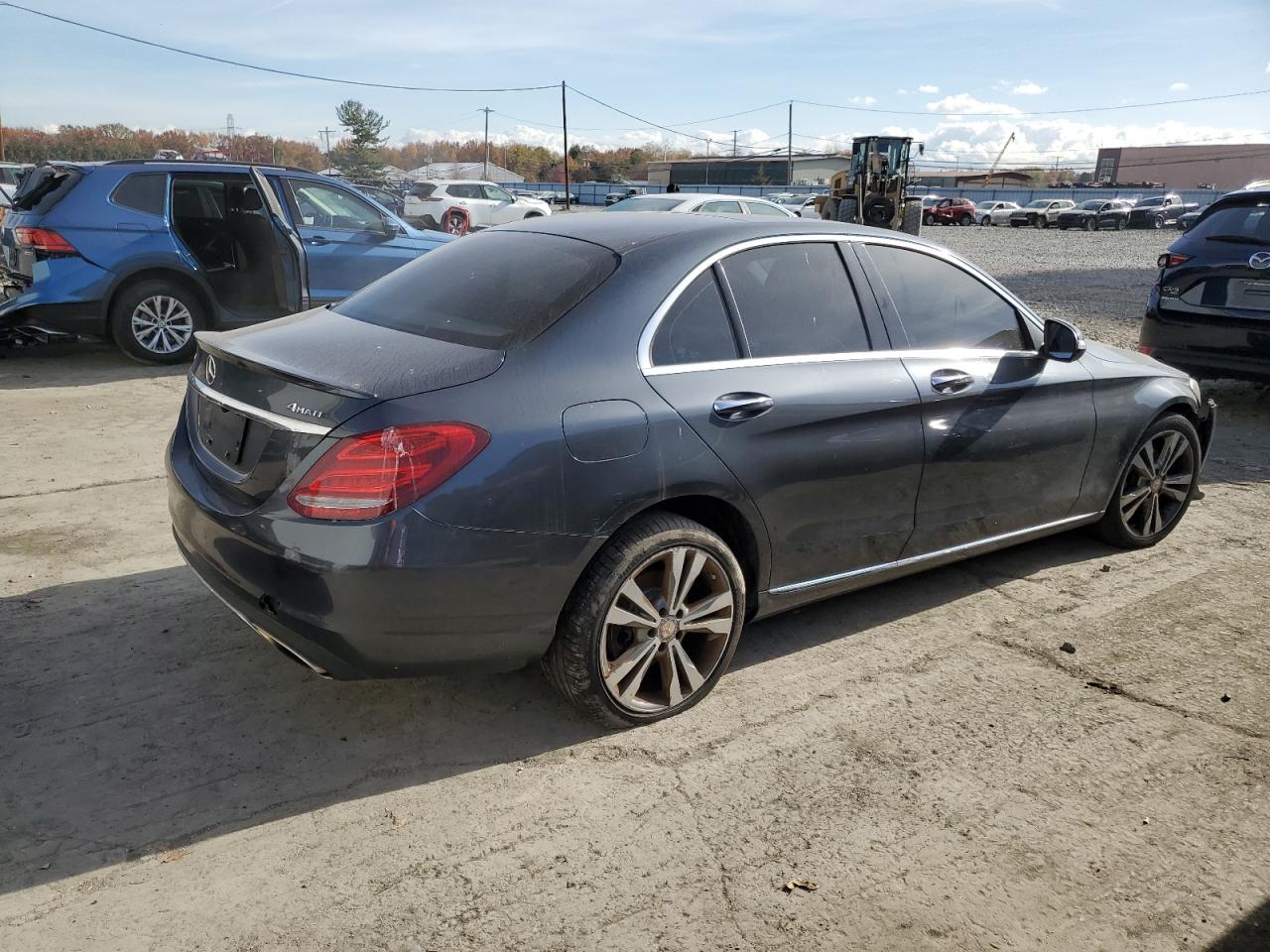 VIN 55SWF4KB3FU093264 2015 MERCEDES-BENZ C-CLASS no.3