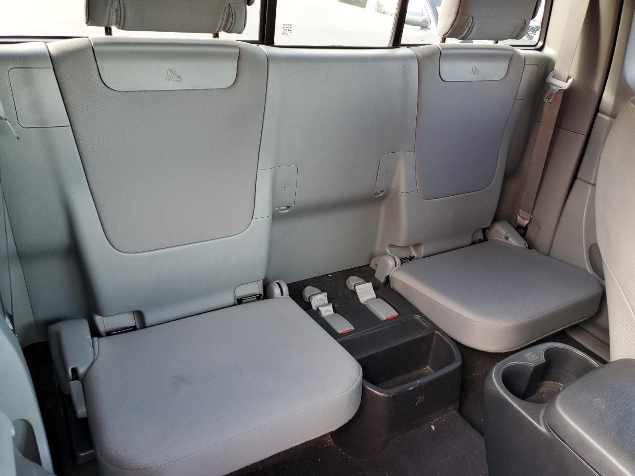2012 Toyota Tacoma - Image 10