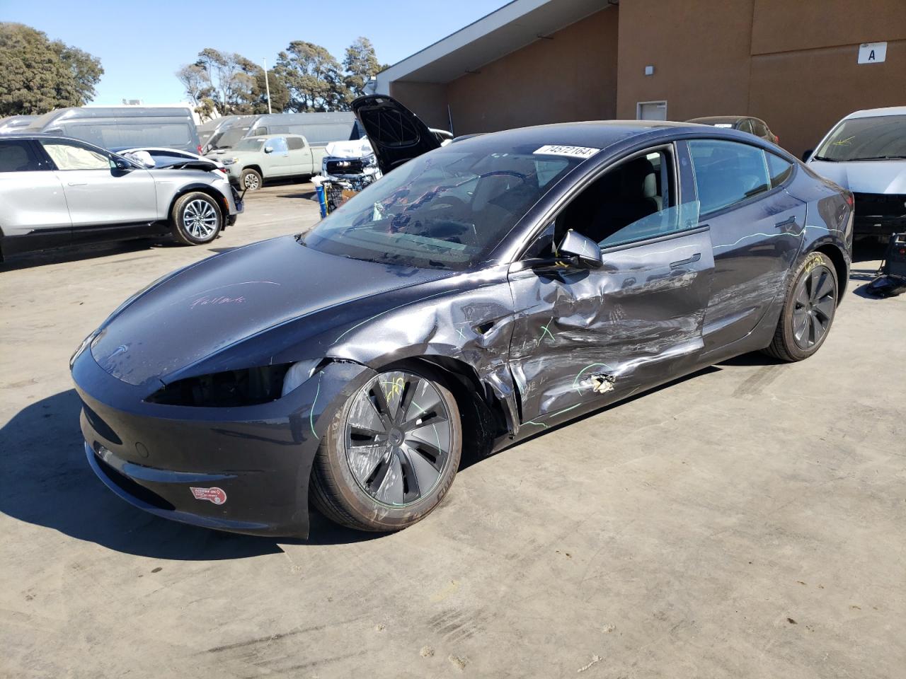 5YJ3E1EB4RF759344 2024 TESLA MODEL 3 - Image 1