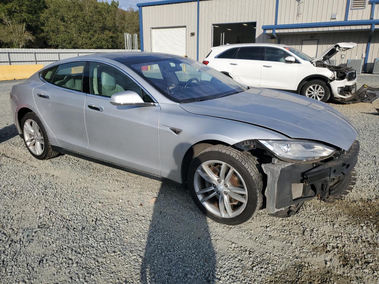 2013 Tesla Model S VIN: 5YJSA1DN7DFP18038 Lot: 73801954