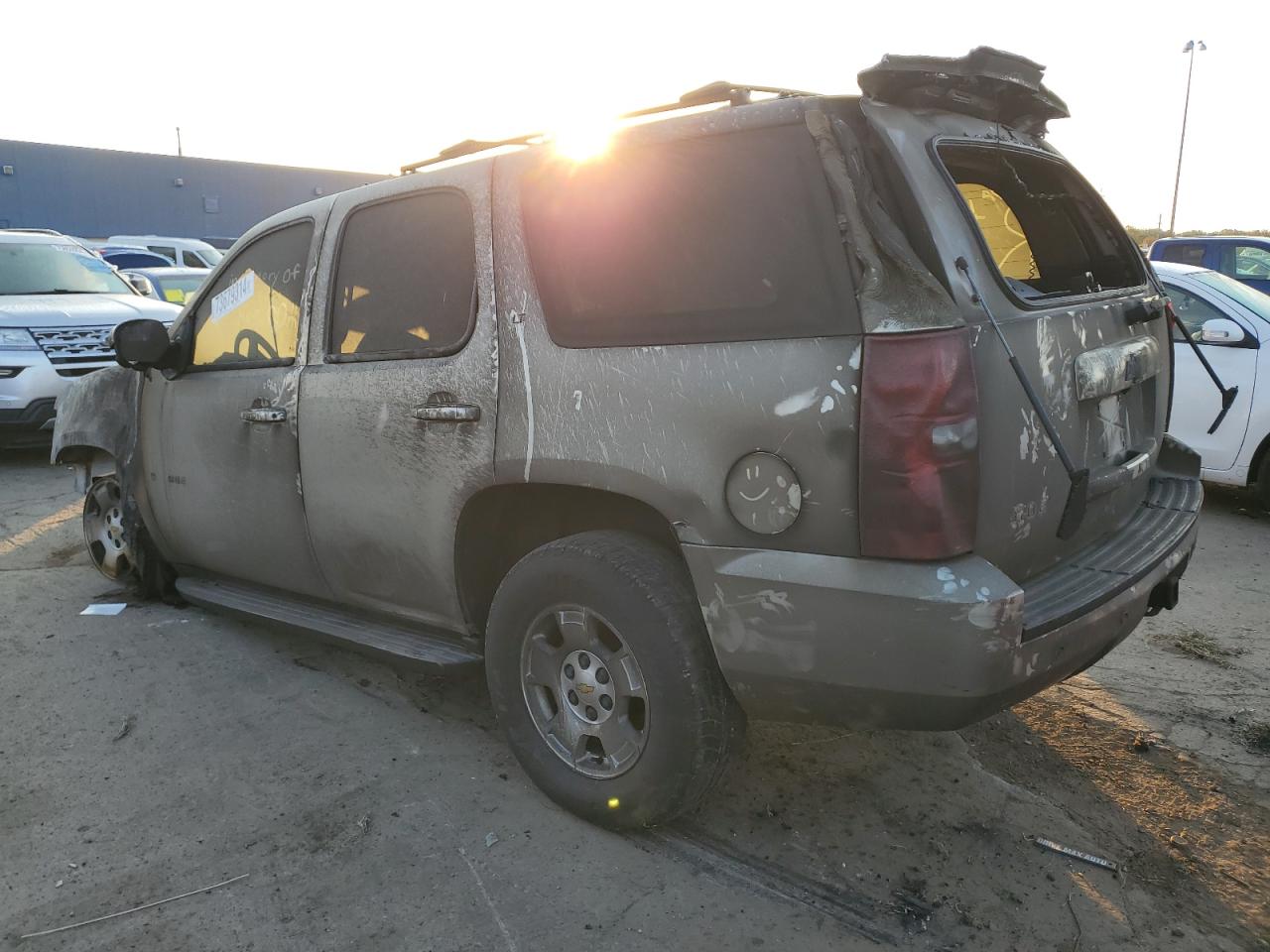 2009 Chevrolet Tahoe - Image 2