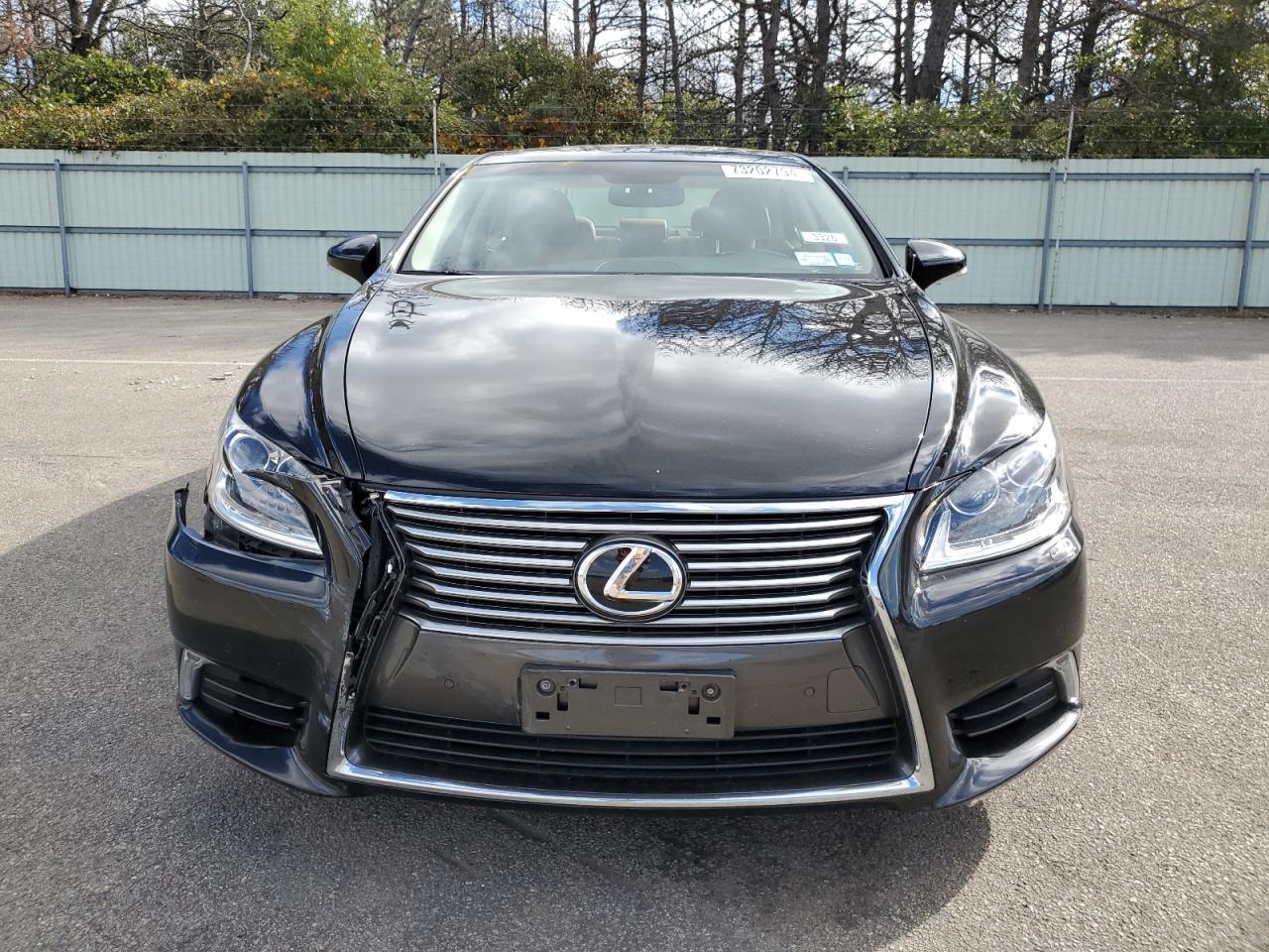 2016 Lexus LS - Image 5
