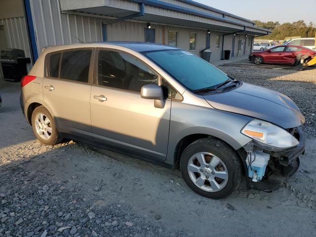 Хетчбеки NISSAN VERSA 2012 Сірий