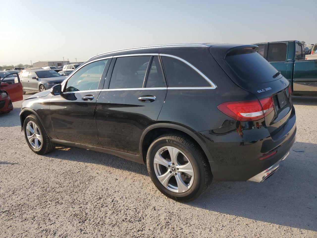 2017 Mercedes-Benz GLC - Image 2