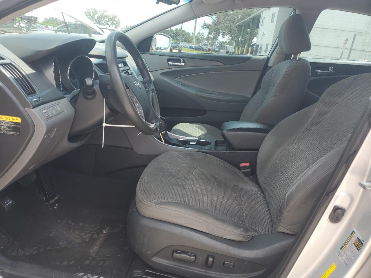 2014 Hyundai Sonata - Image 7