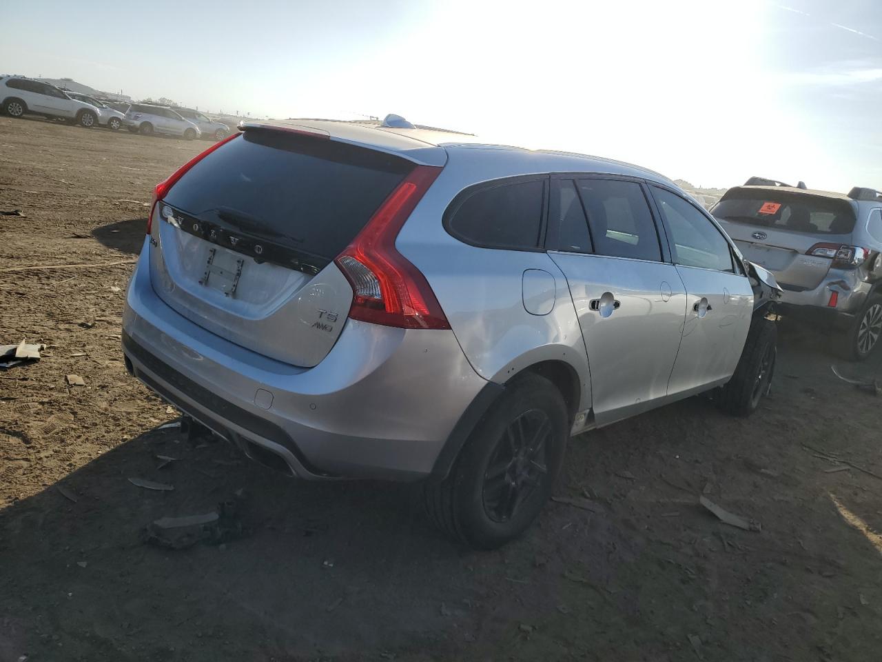 2015 Volvo V60 - Image 3