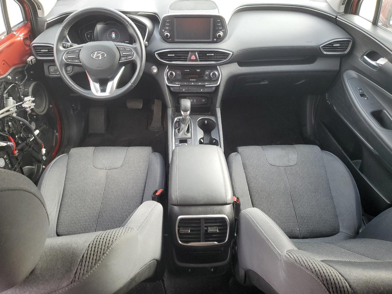 2019 Hyundai Santa Fe - Image 8