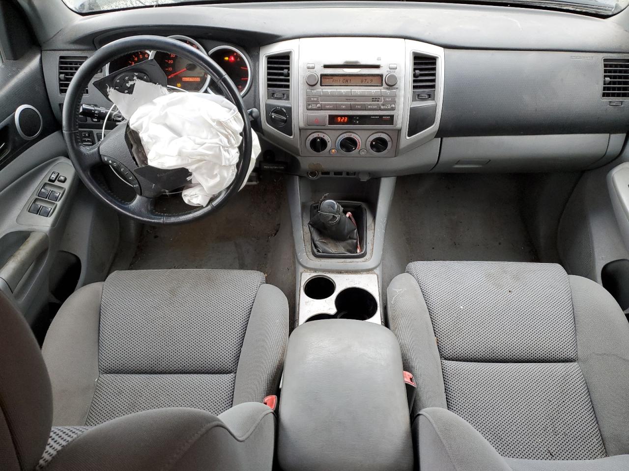 2010 Toyota Tacoma - Image 8