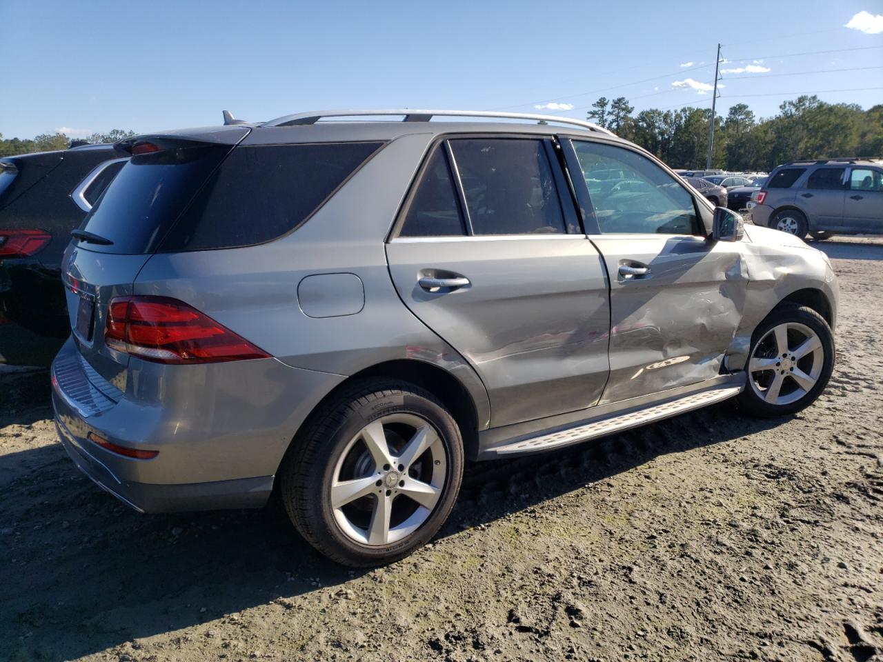 VIN 4JGDA5JB1GA669664 2016 MERCEDES-BENZ GLE-CLASS no.3