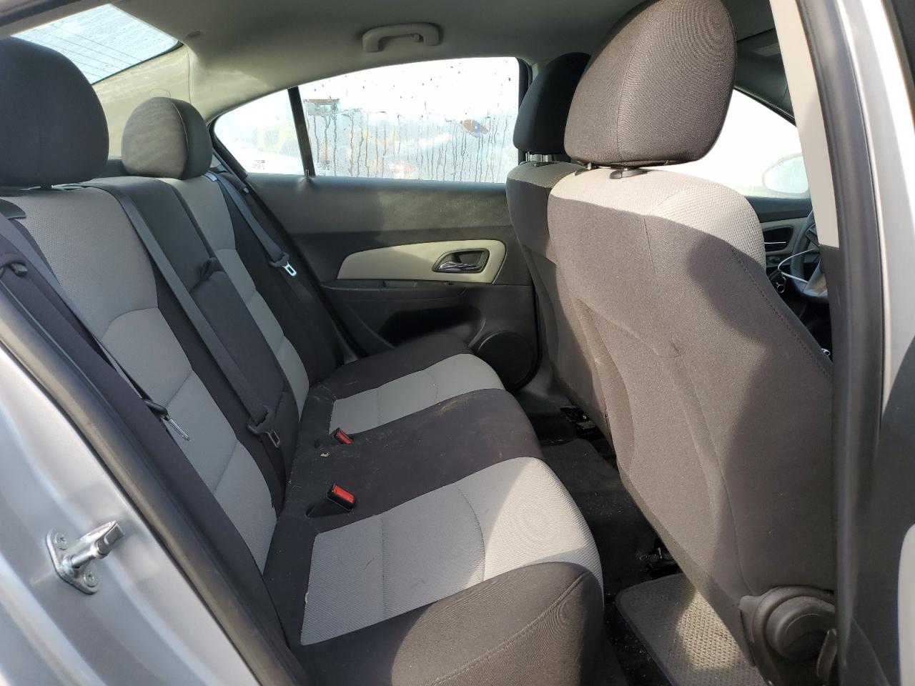 2014 Chevrolet Cruze - Image 10