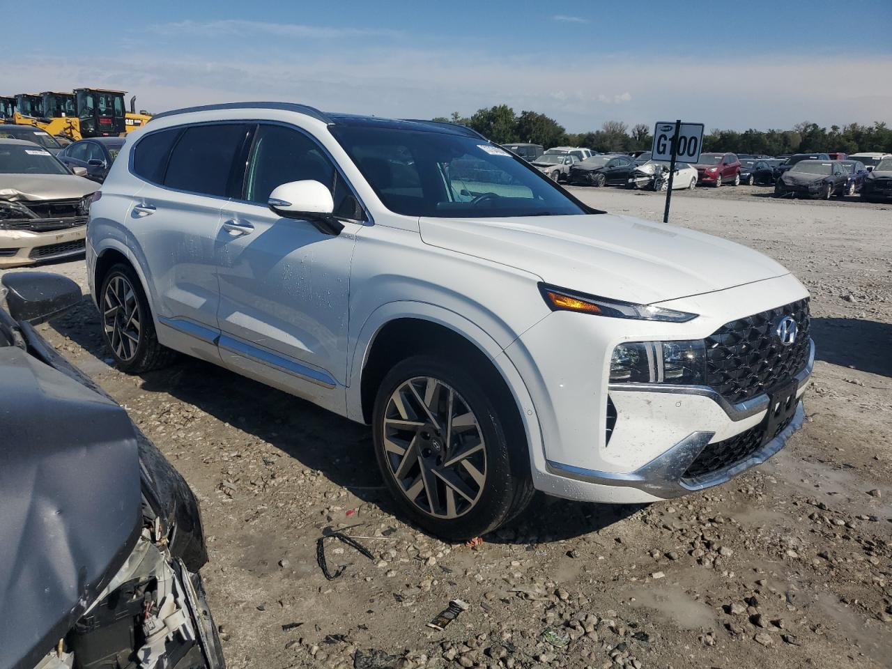 2023 Hyundai Santa Fe - Image 4