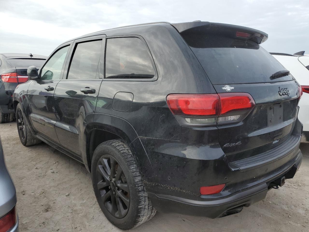 2018 Jeep Grand Cherokee - Image 2