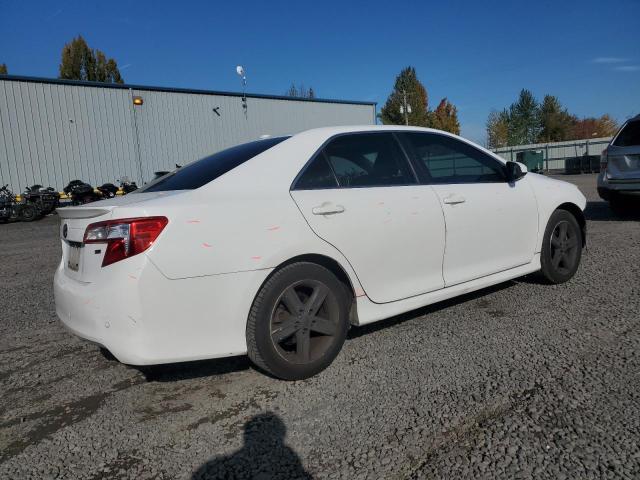  TOYOTA CAMRY 2013 Білий