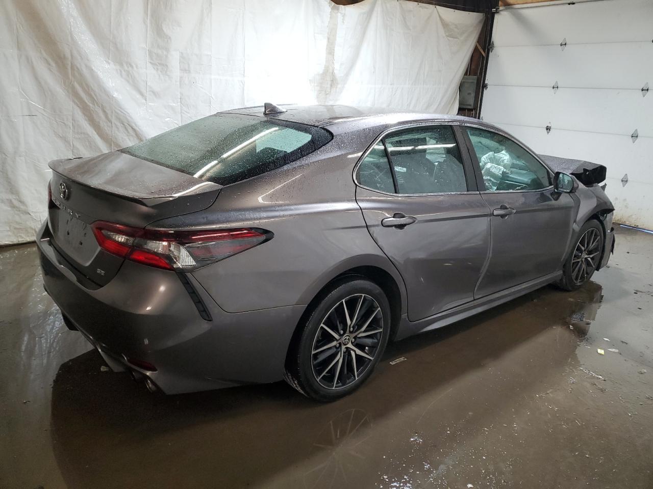 2021 Toyota Camry - Image 3