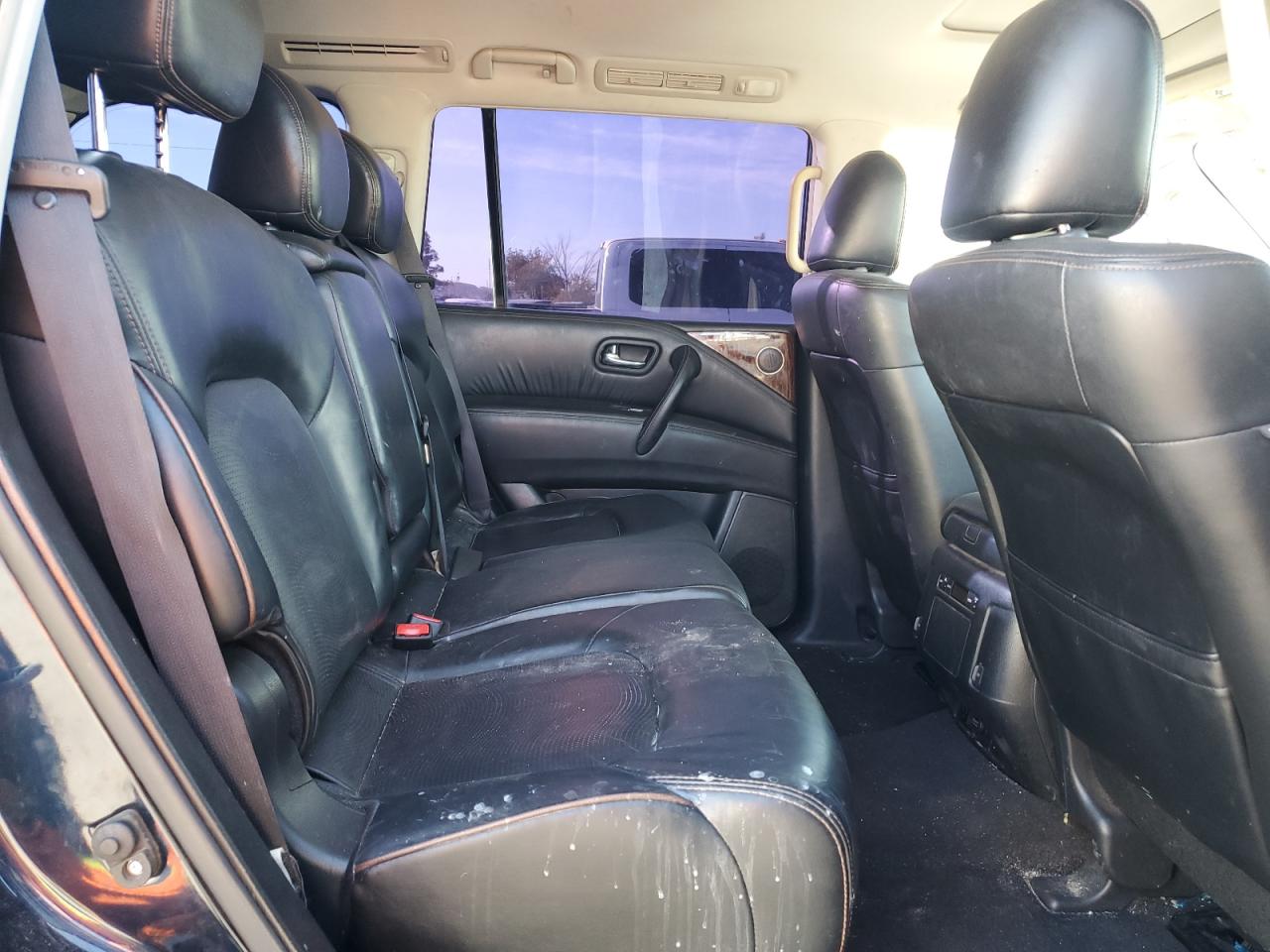 JN8AY2ND5JX001971 2018 Nissan Armada Sv