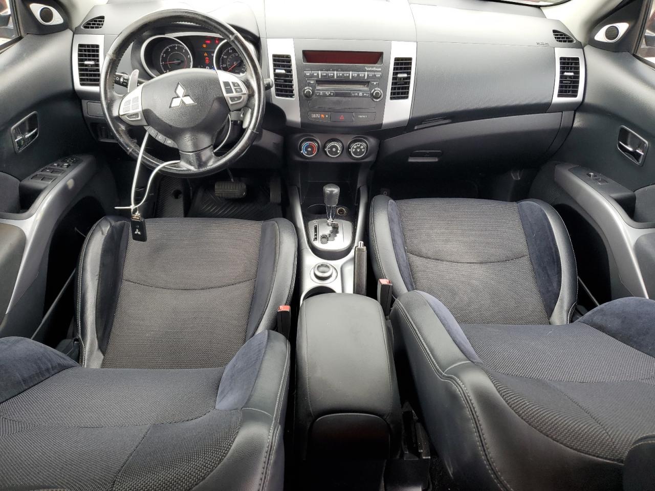 JA4JT3AWXAZ010638 2010 Mitsubishi Outlander Se