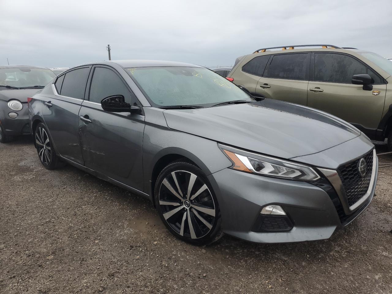 2021 Nissan Altima - Image 4