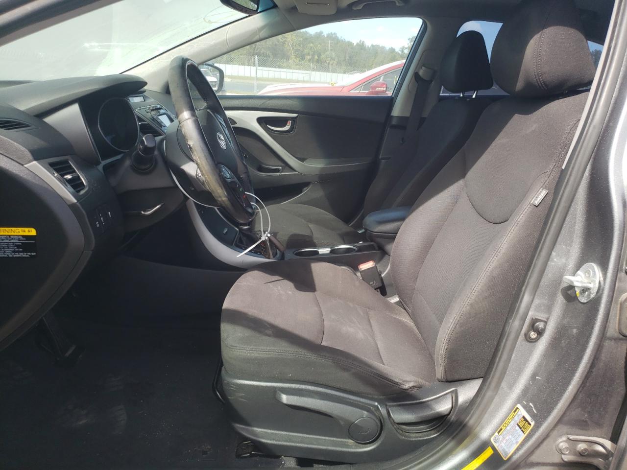 KMHDH4AE8GU583265 2016 Hyundai Elantra Se