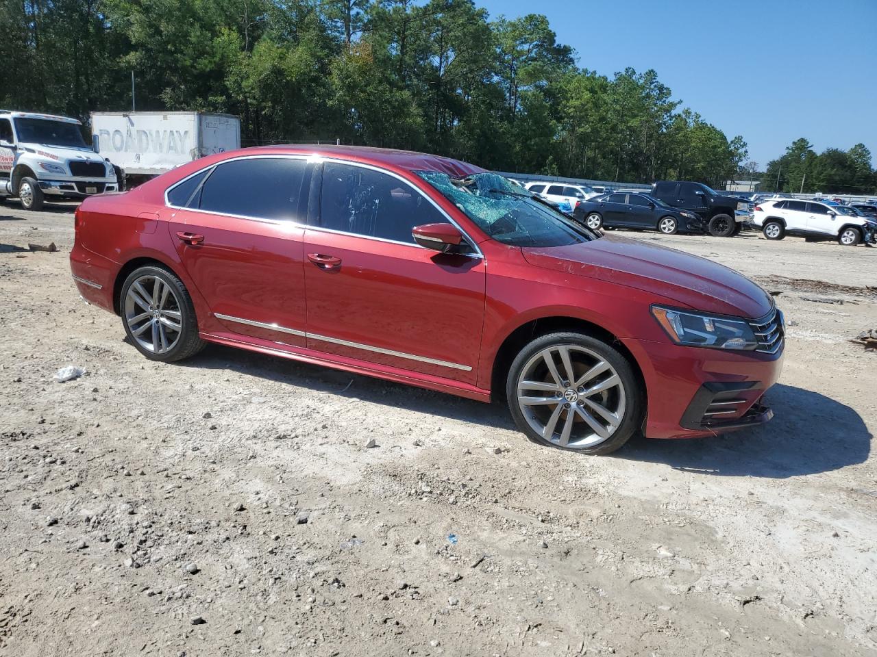 2016 Volkswagen Passat - Image 4