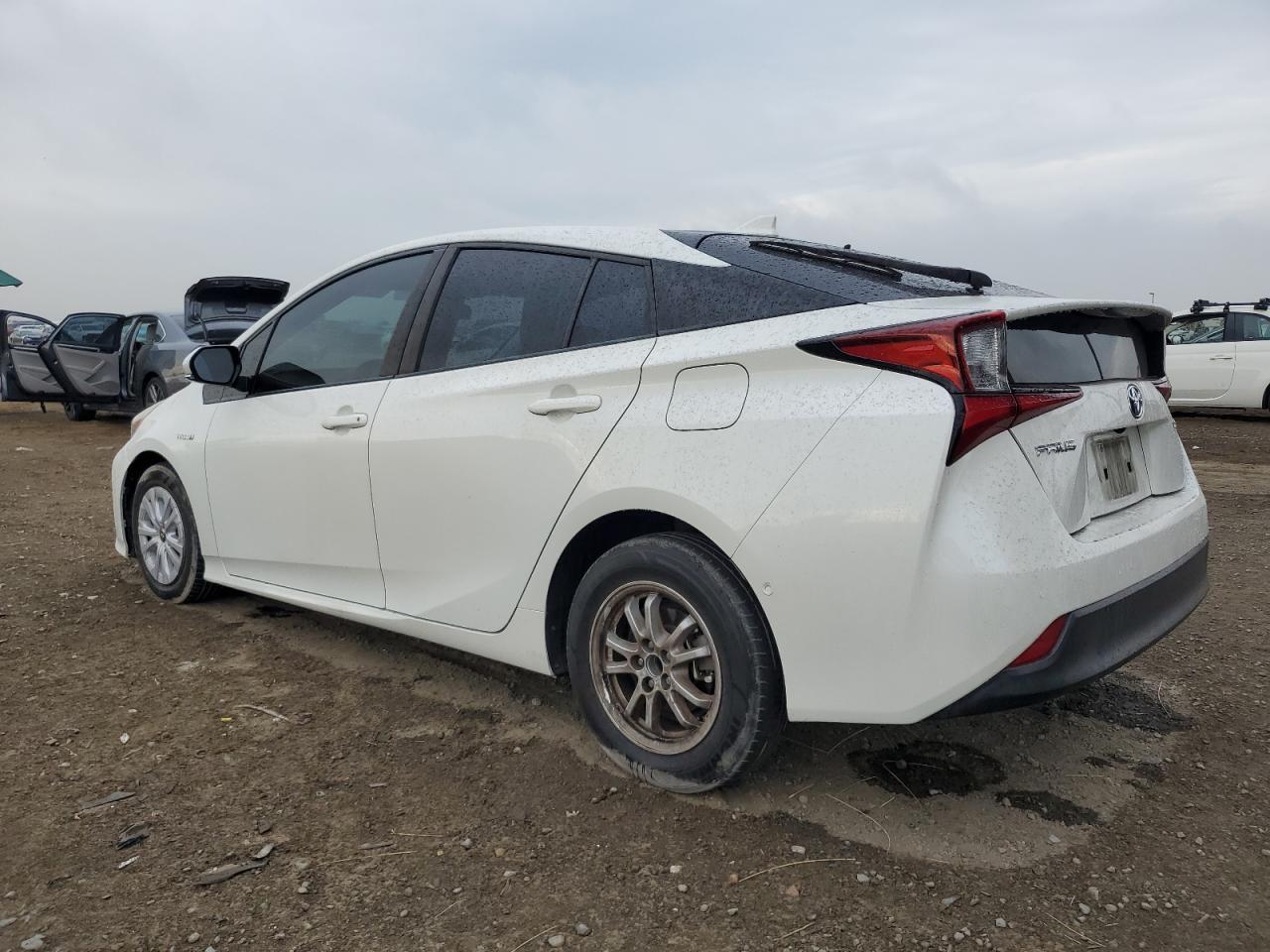 2019 Toyota Prius - Image 2