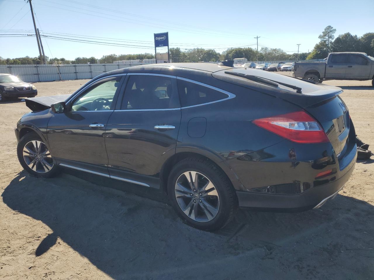 2015 Honda Crosstour - Image 2