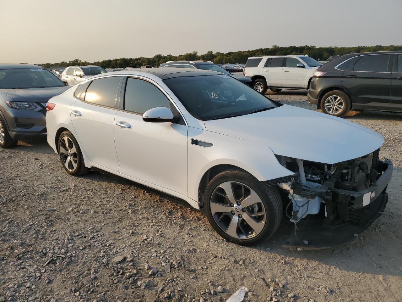2019 Kia Optima - Image 4