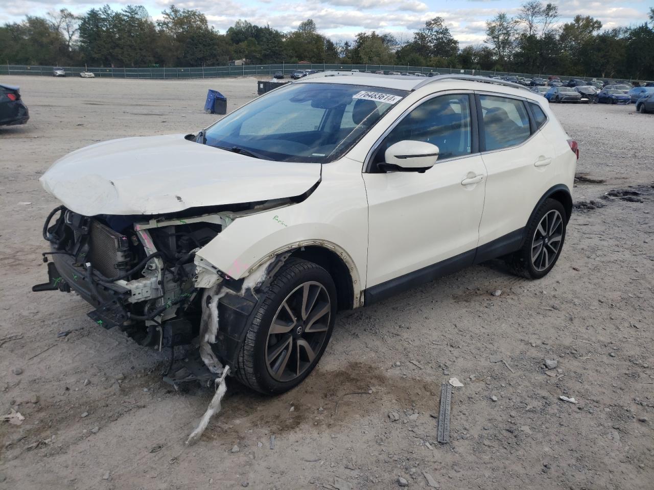 2017 Nissan Rogue - Image 1