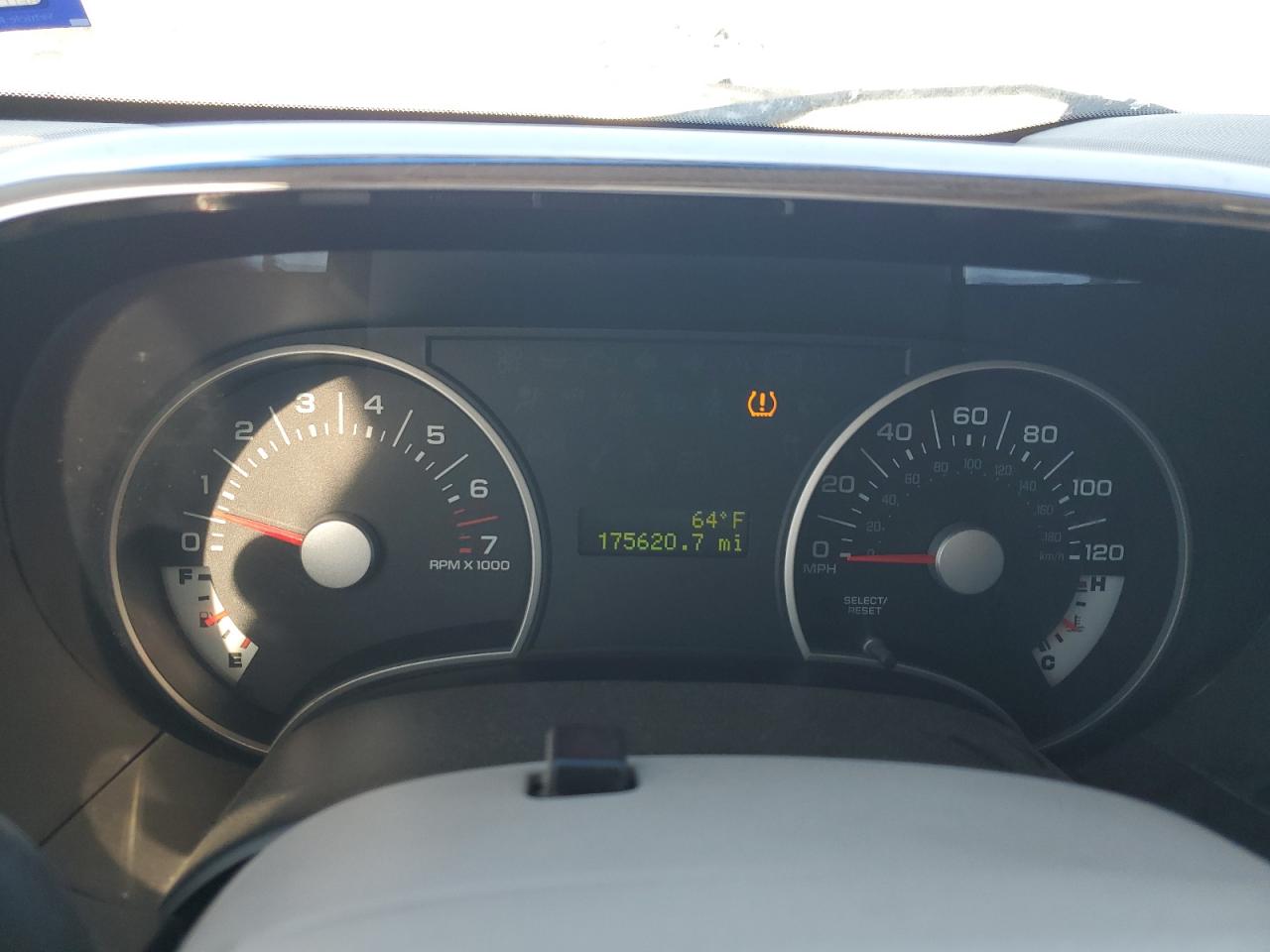 2007 Ford Explorer Xlt VIN: 1FMEU63E87UB87393 Lot: 76945984