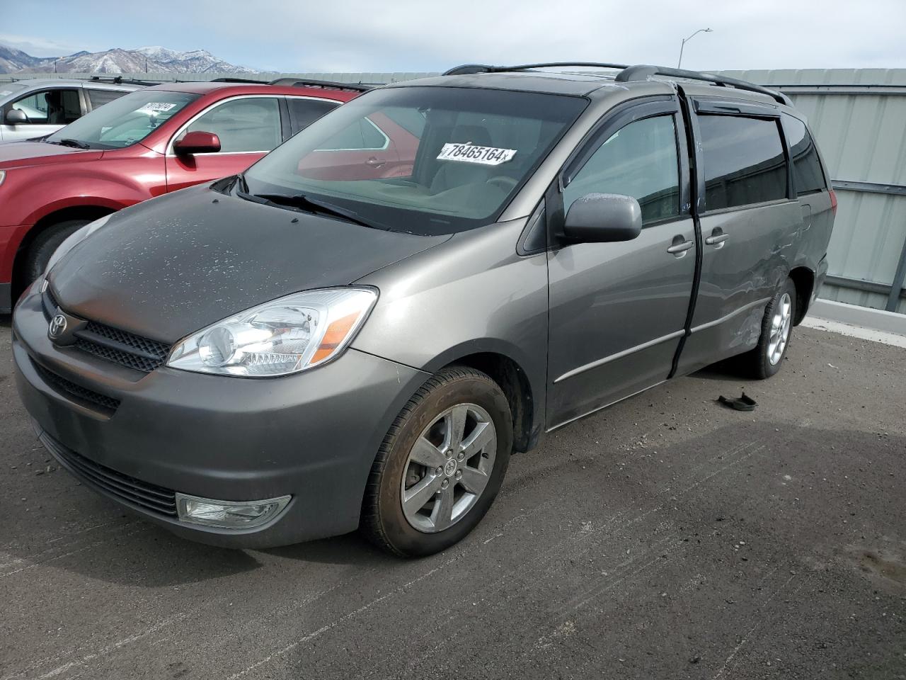 2005 Toyota Sienna - Image 1