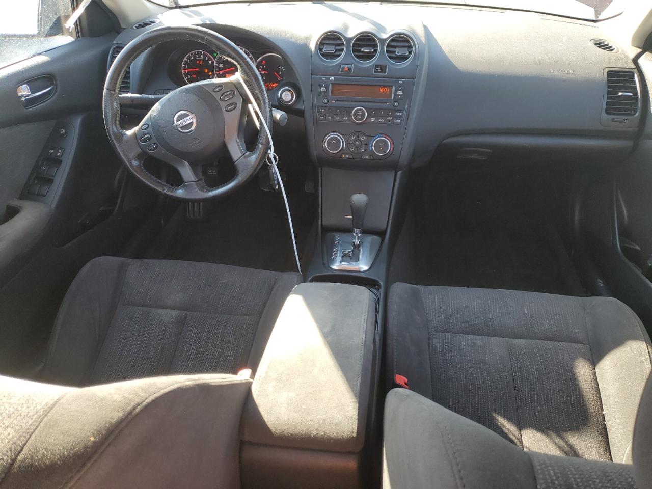 2012 Nissan Altima - Image 8