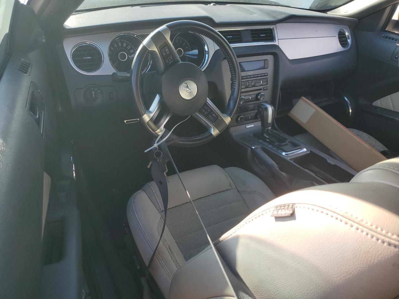 2014 Ford Mustang - Image 8