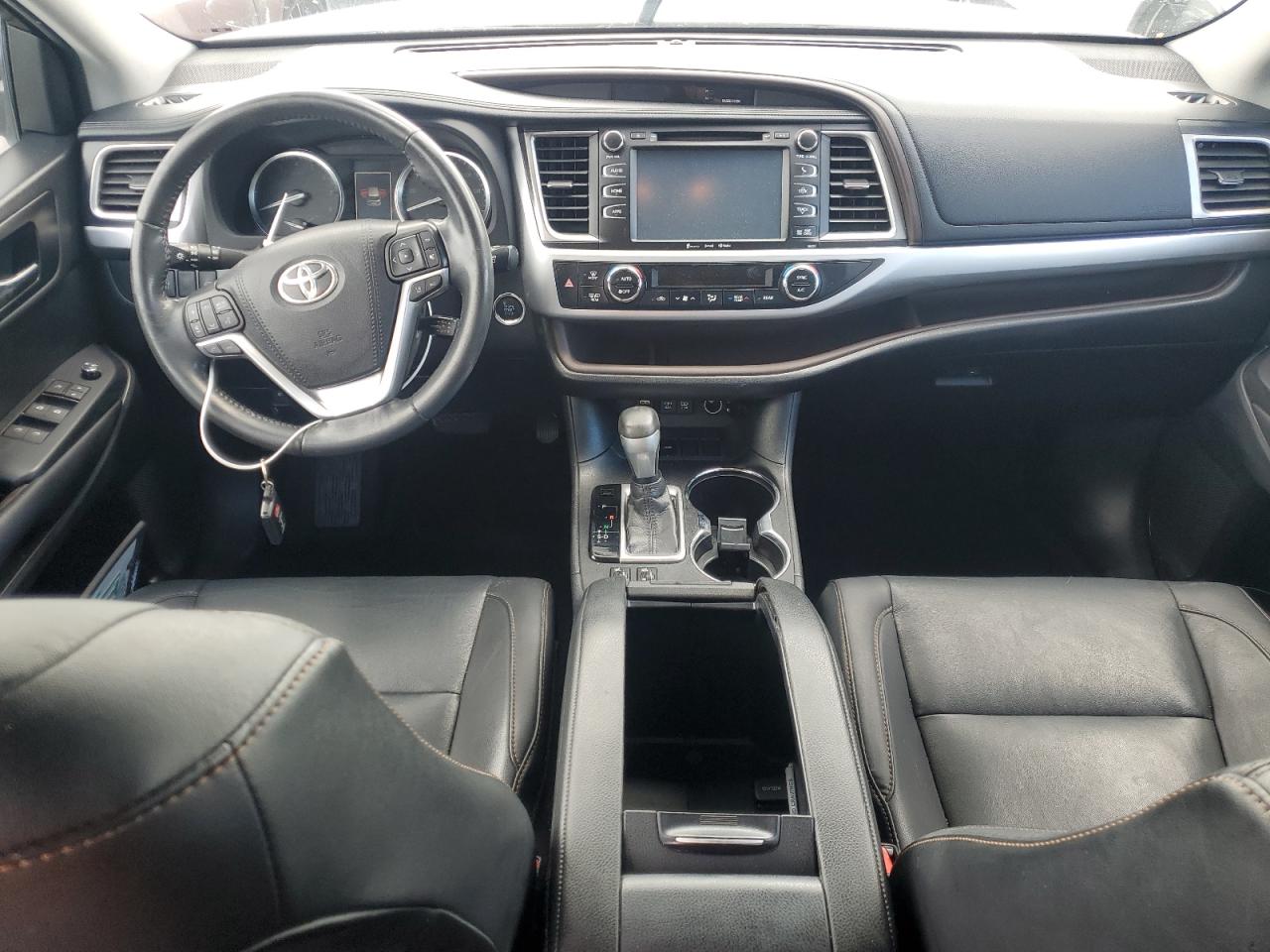 2019 Toyota Highlander Se VIN: 5TDKZRFH5KS571225 Lot: 74126514