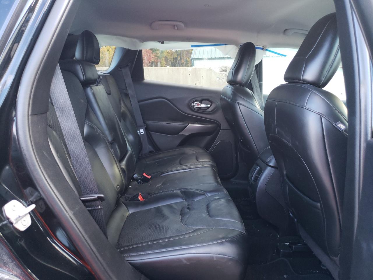 2019 Jeep Grand Cherokee - Image 11