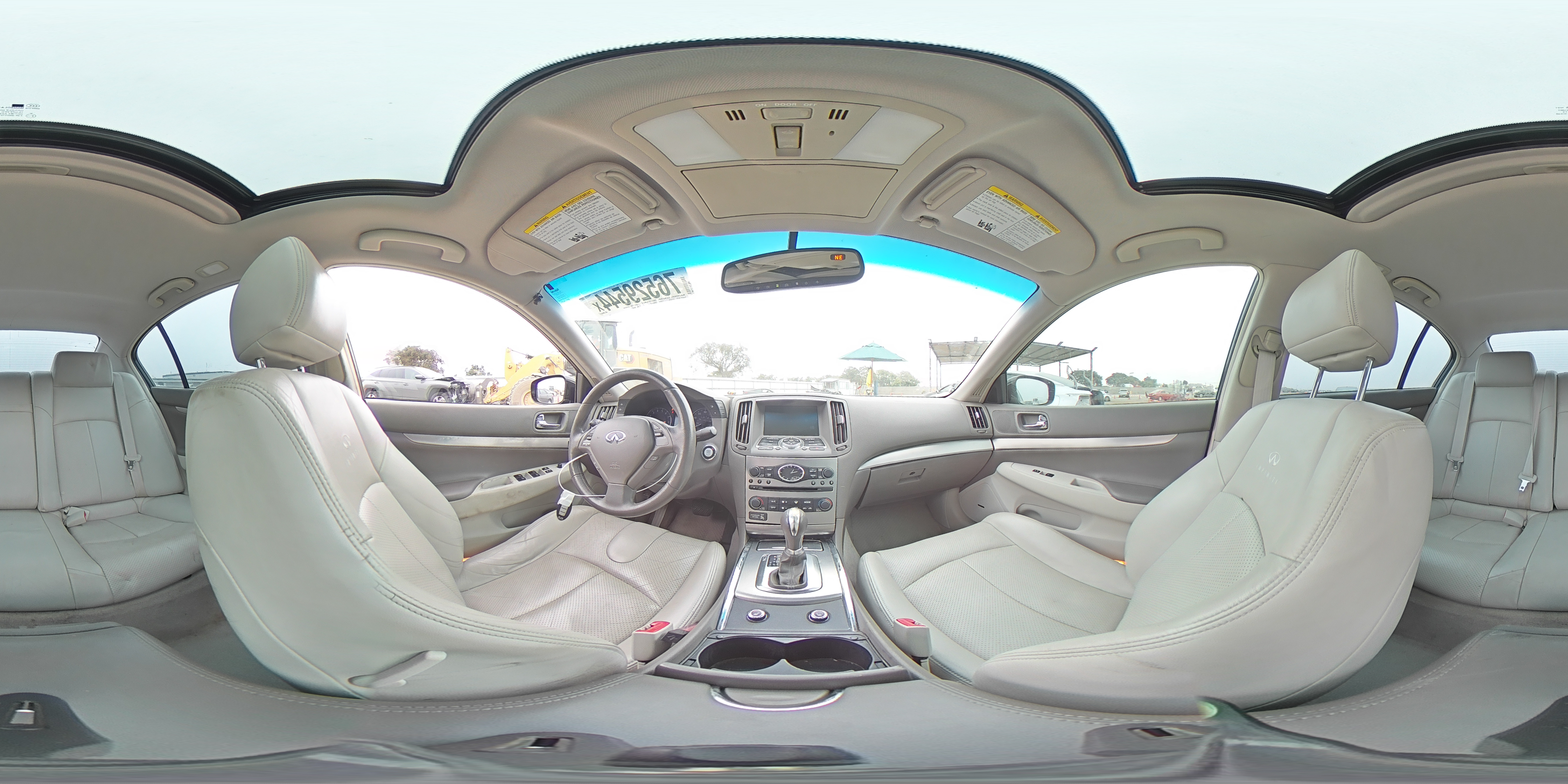 2011 Infiniti G - Image 12