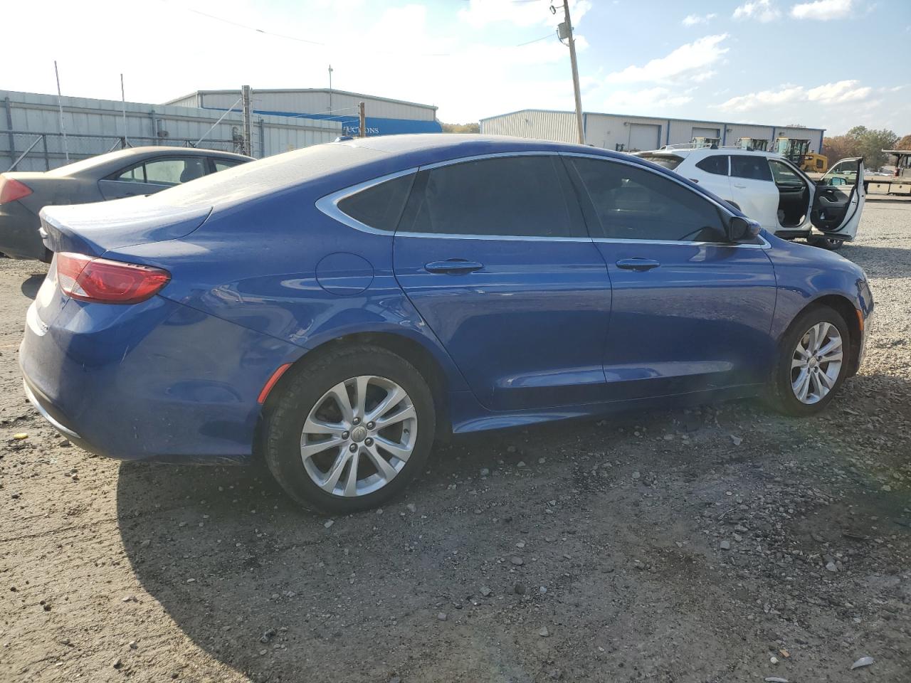 VIN 1C3CCCAB3FN537838 2015 CHRYSLER 200 no.3