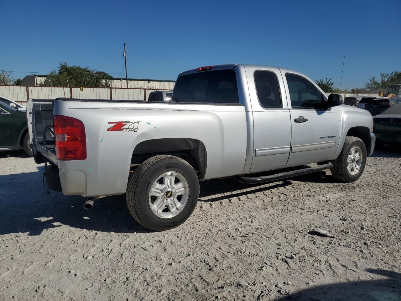 2013 Chevrolet Silverado - Image 3