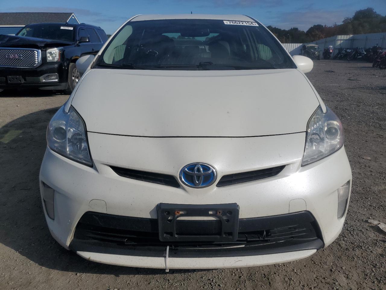 2015 Toyota Prius - Image 5