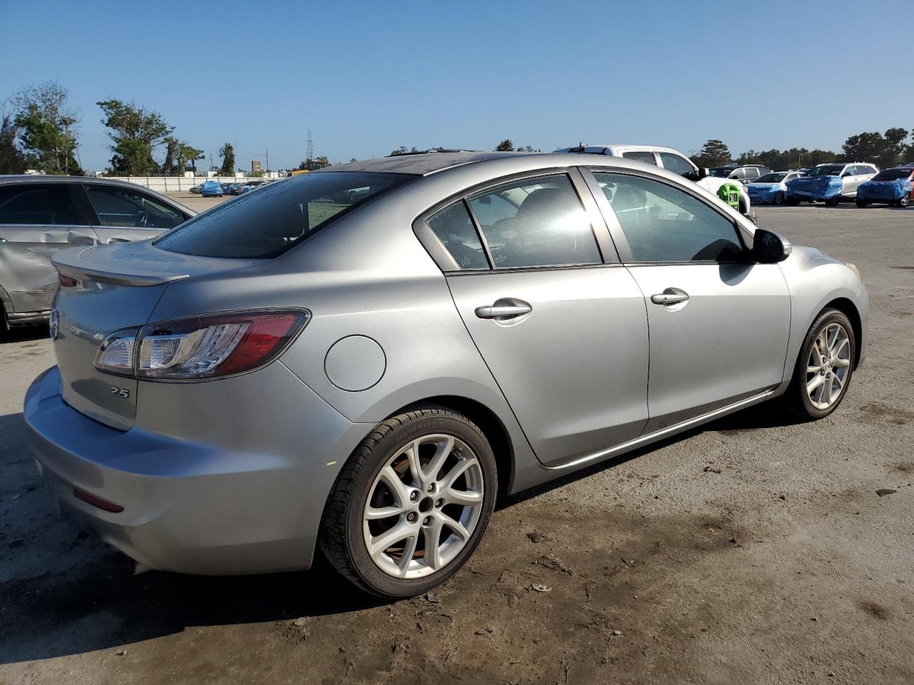 2012 Mazda 3 - Image 3