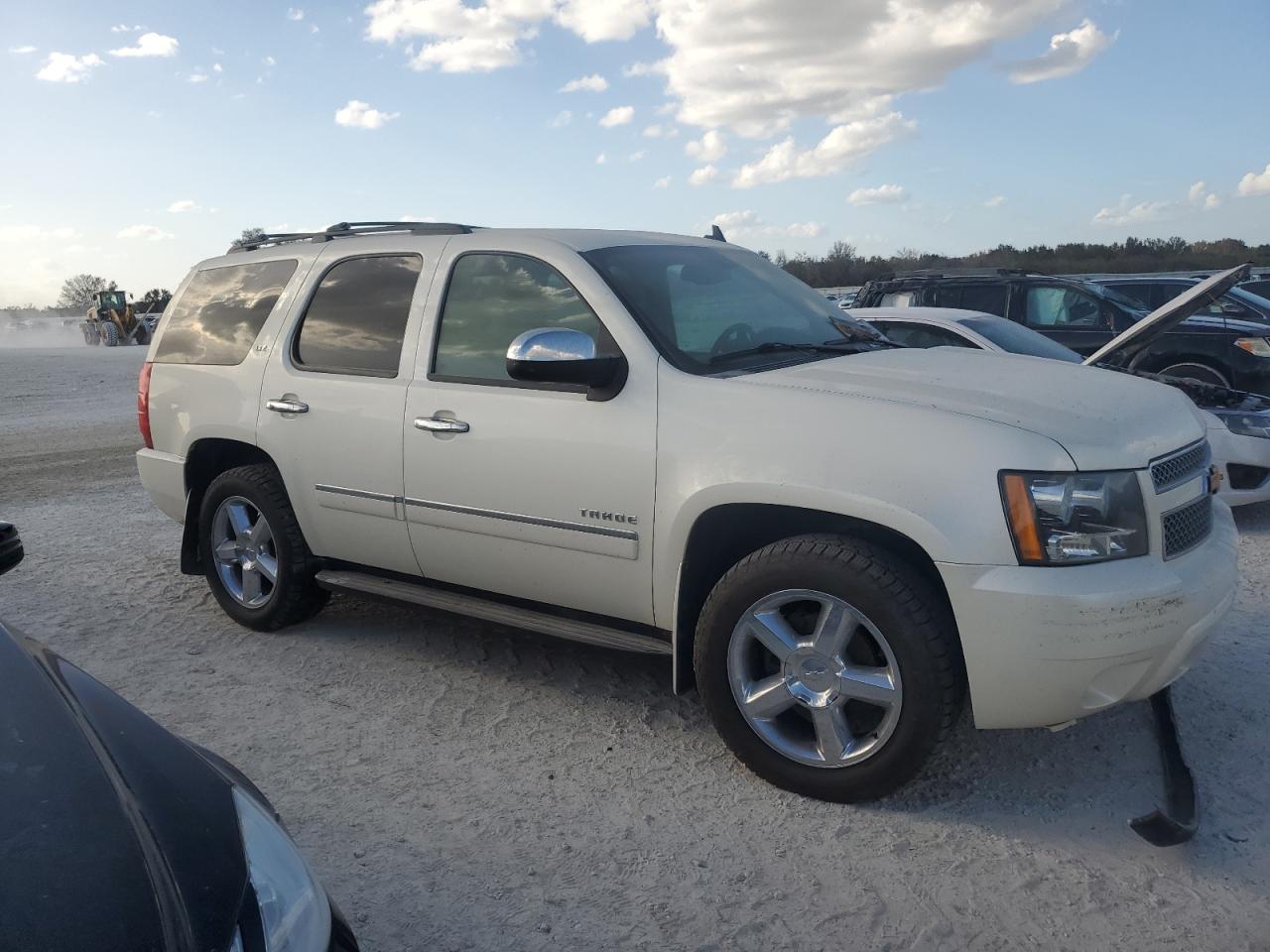 2014 Chevrolet Tahoe - Image 4