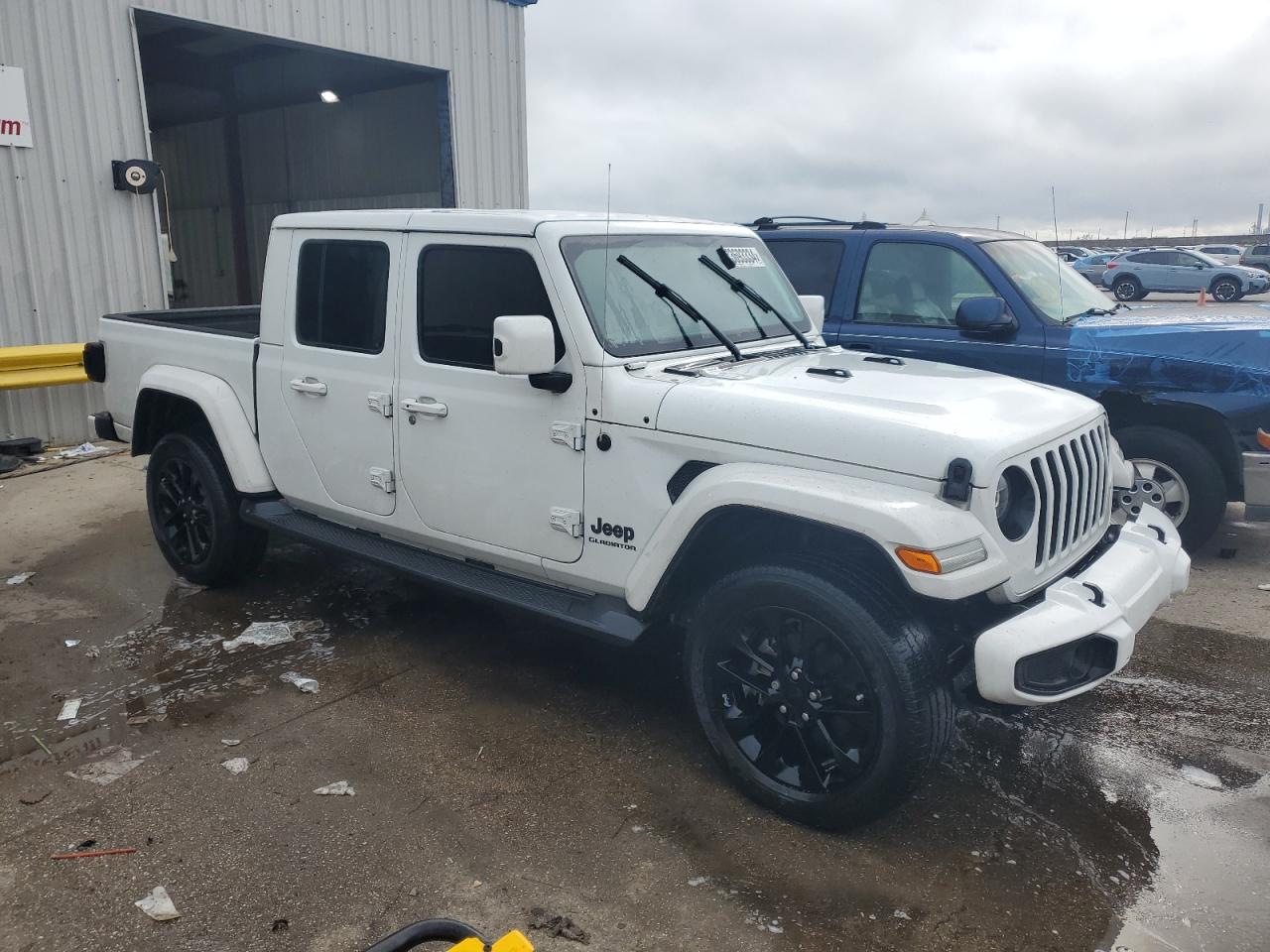 2021 Jeep Gladiator - Image 4
