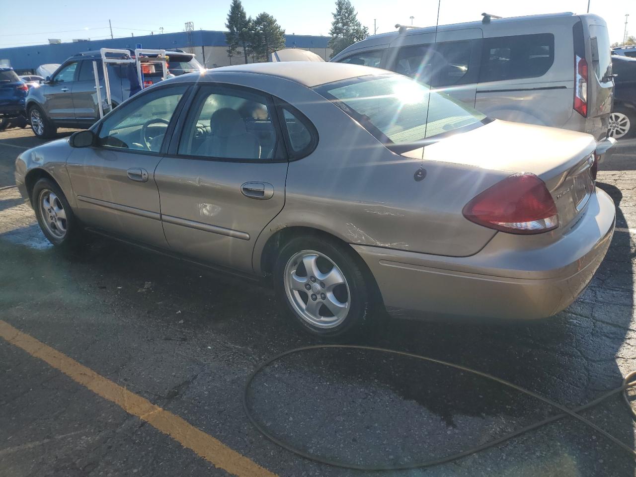 2006 Ford Taurus - Image 2