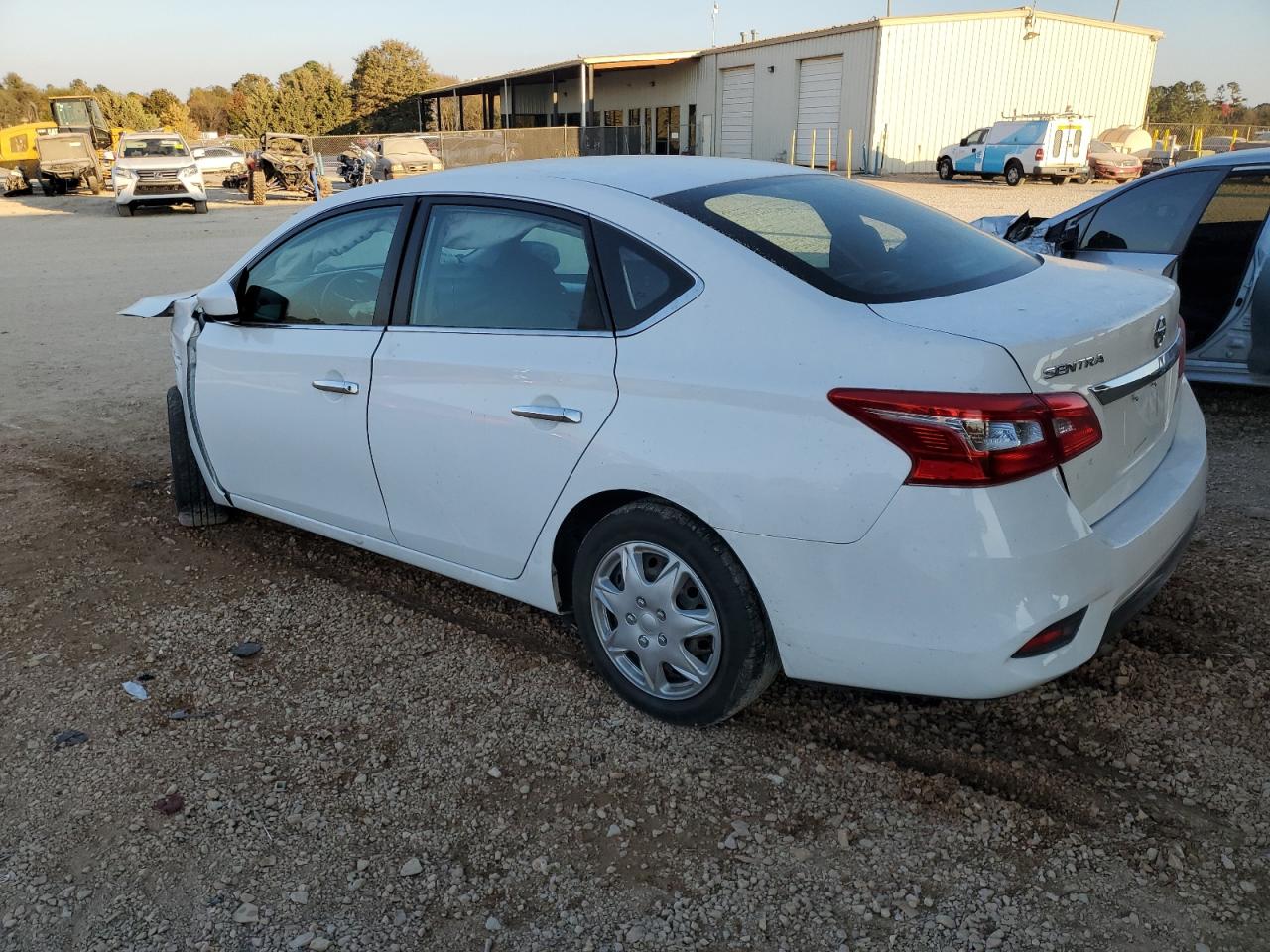 VIN 3N1AB7AP5KY363974 2019 NISSAN SENTRA no.2