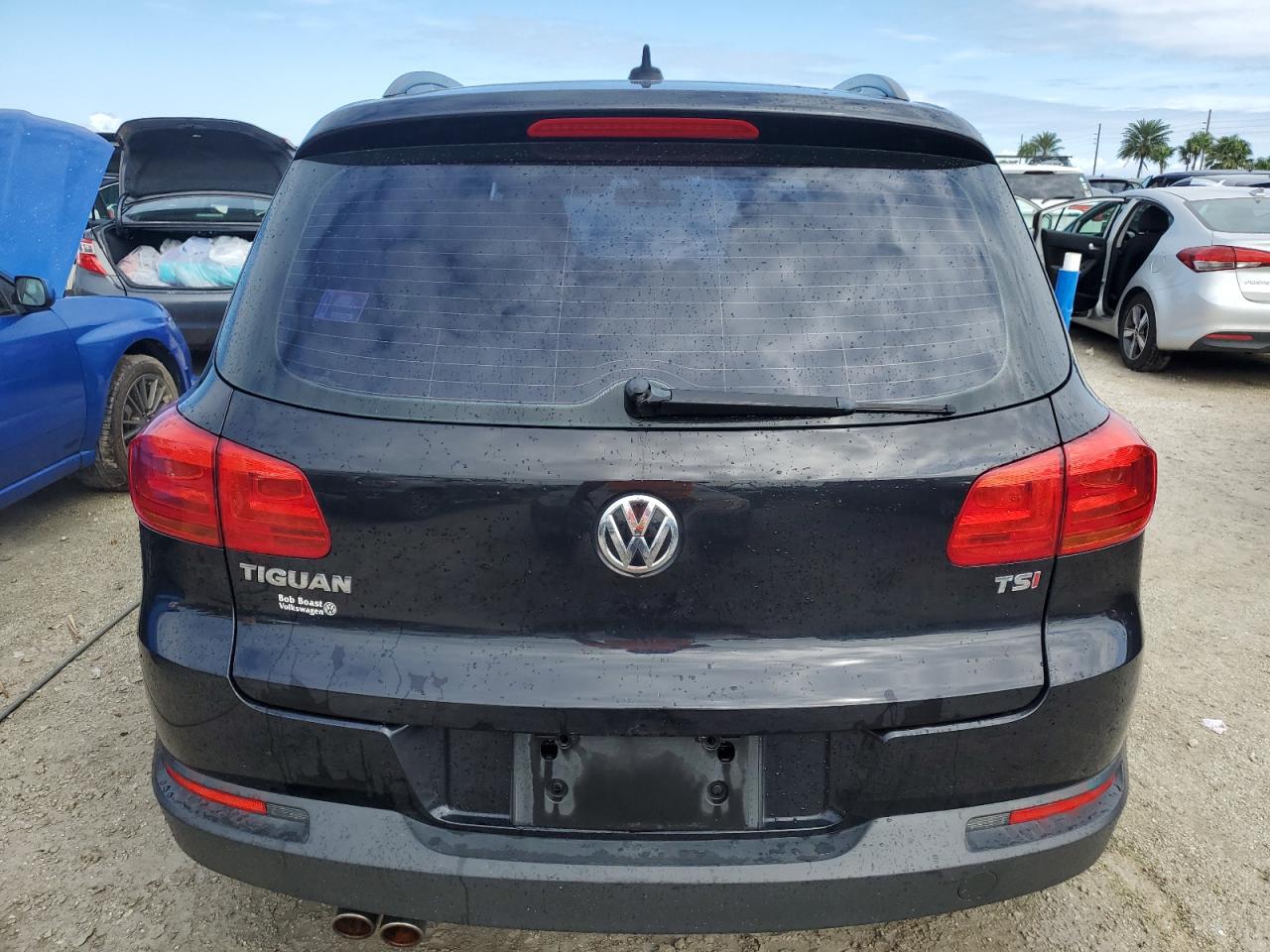 2017 Volkswagen Tiguan S VIN: WVGAV7AX5HK041181 Lot: 74968824